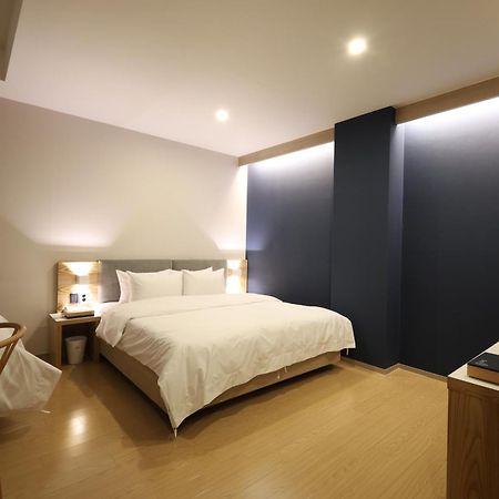 Hound Hotel Changwon Εξωτερικό φωτογραφία