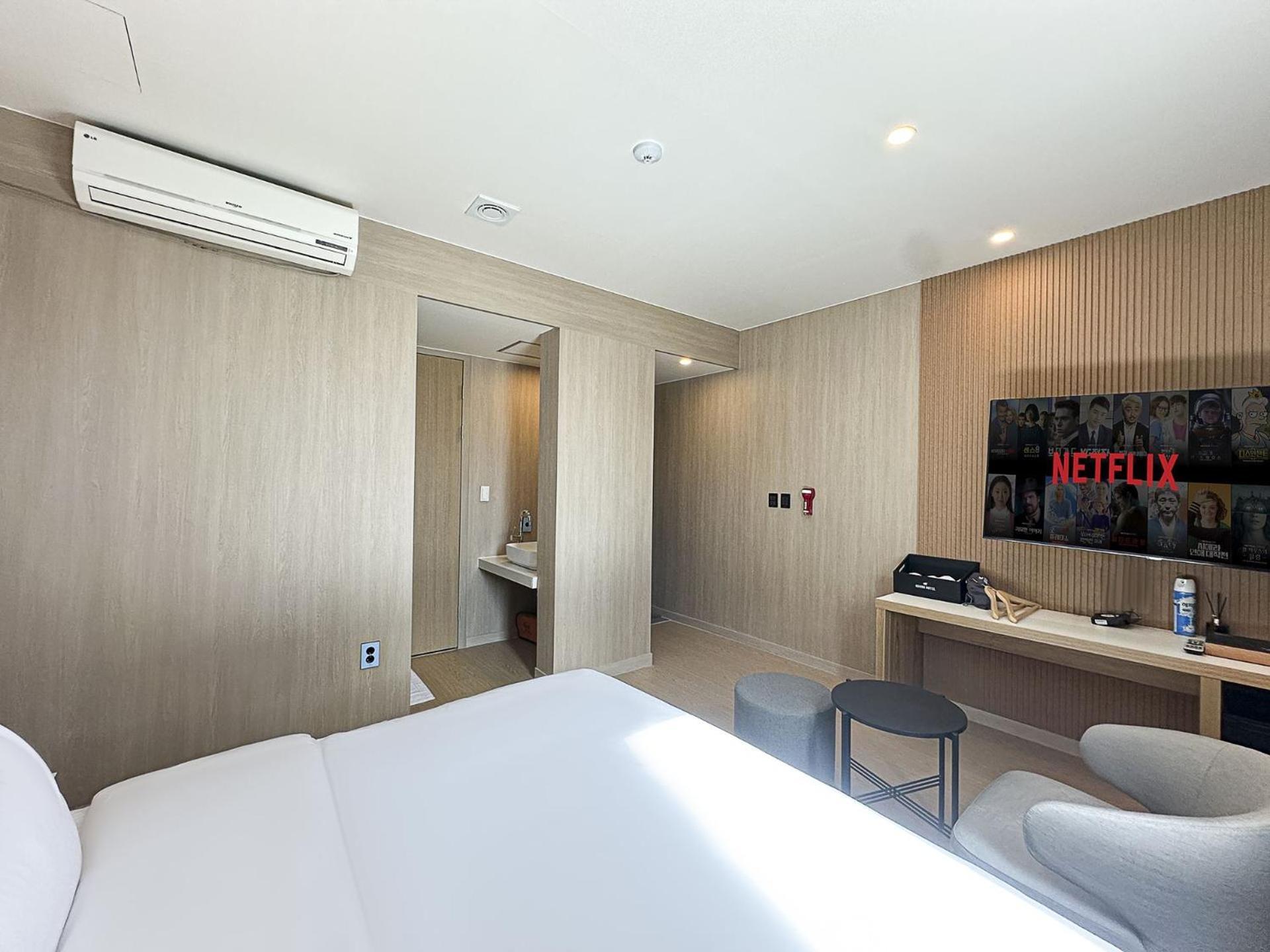 Hound Hotel Changwon Εξωτερικό φωτογραφία
