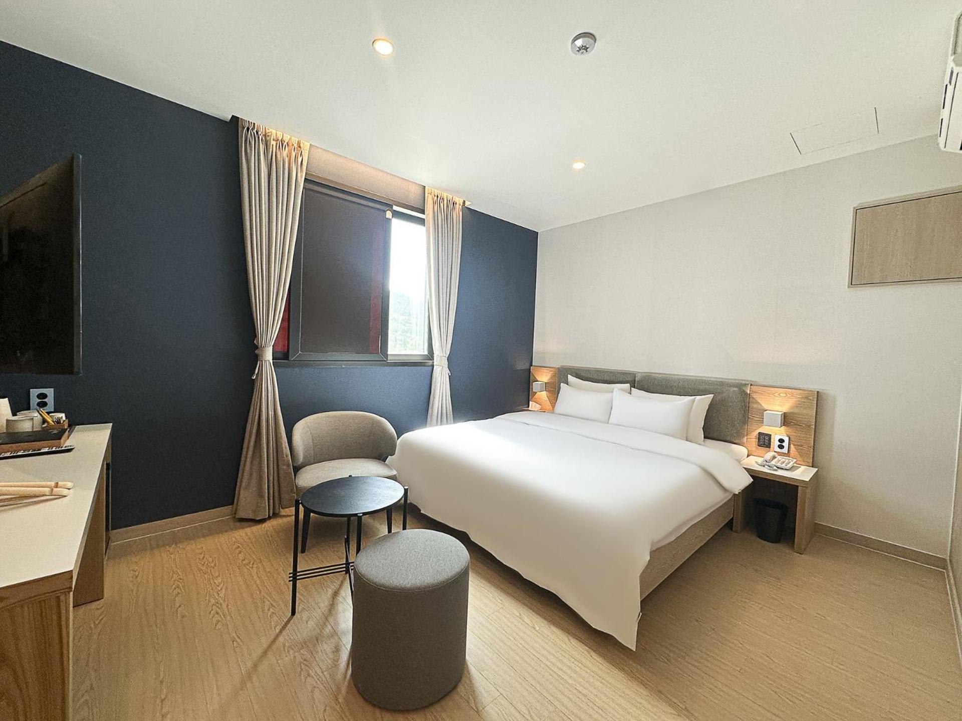 Hound Hotel Changwon Εξωτερικό φωτογραφία