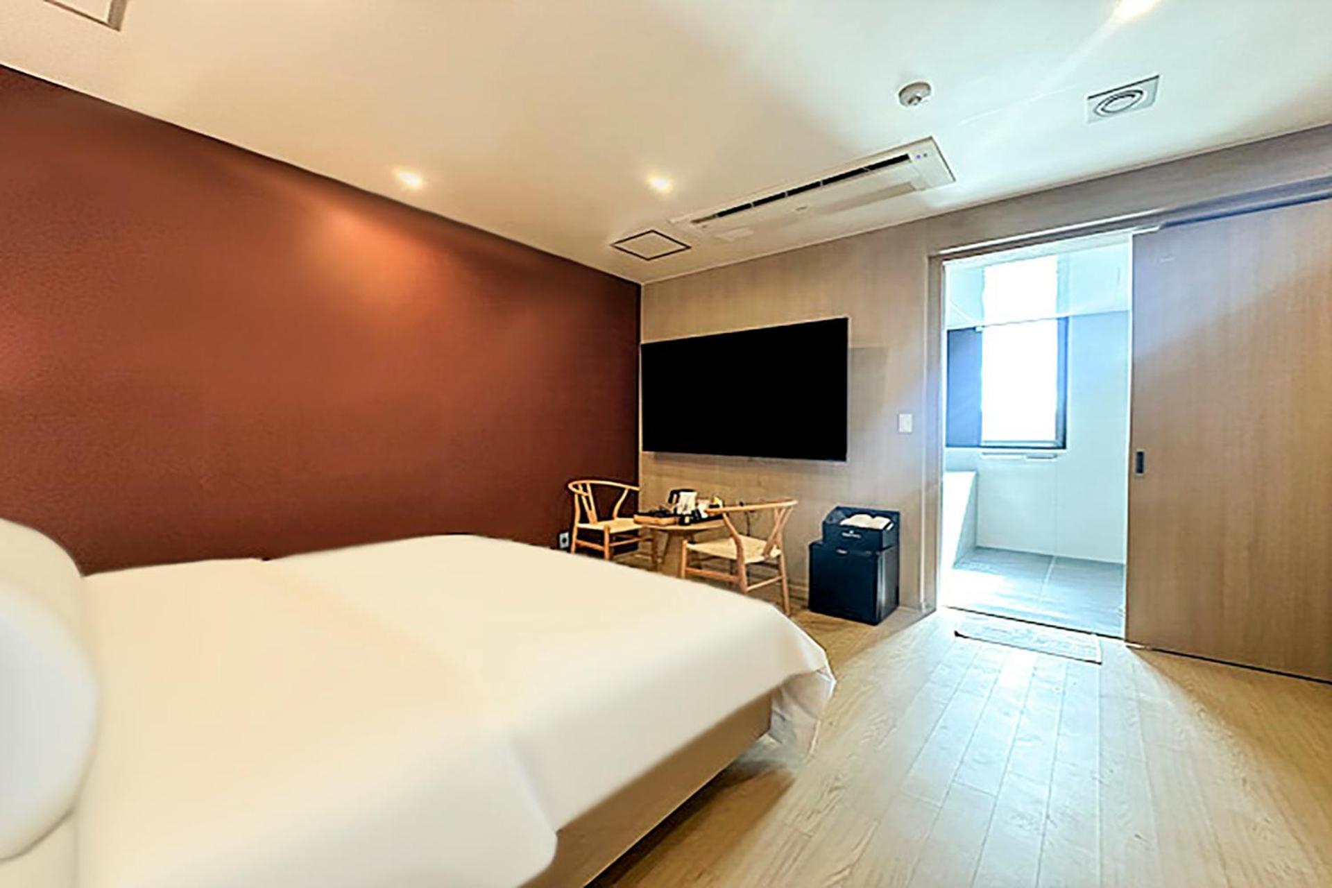 Hound Hotel Changwon Εξωτερικό φωτογραφία