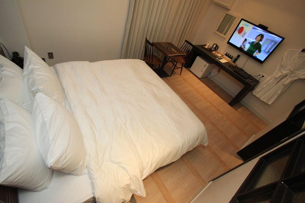 Hound Hotel Changwon Εξωτερικό φωτογραφία