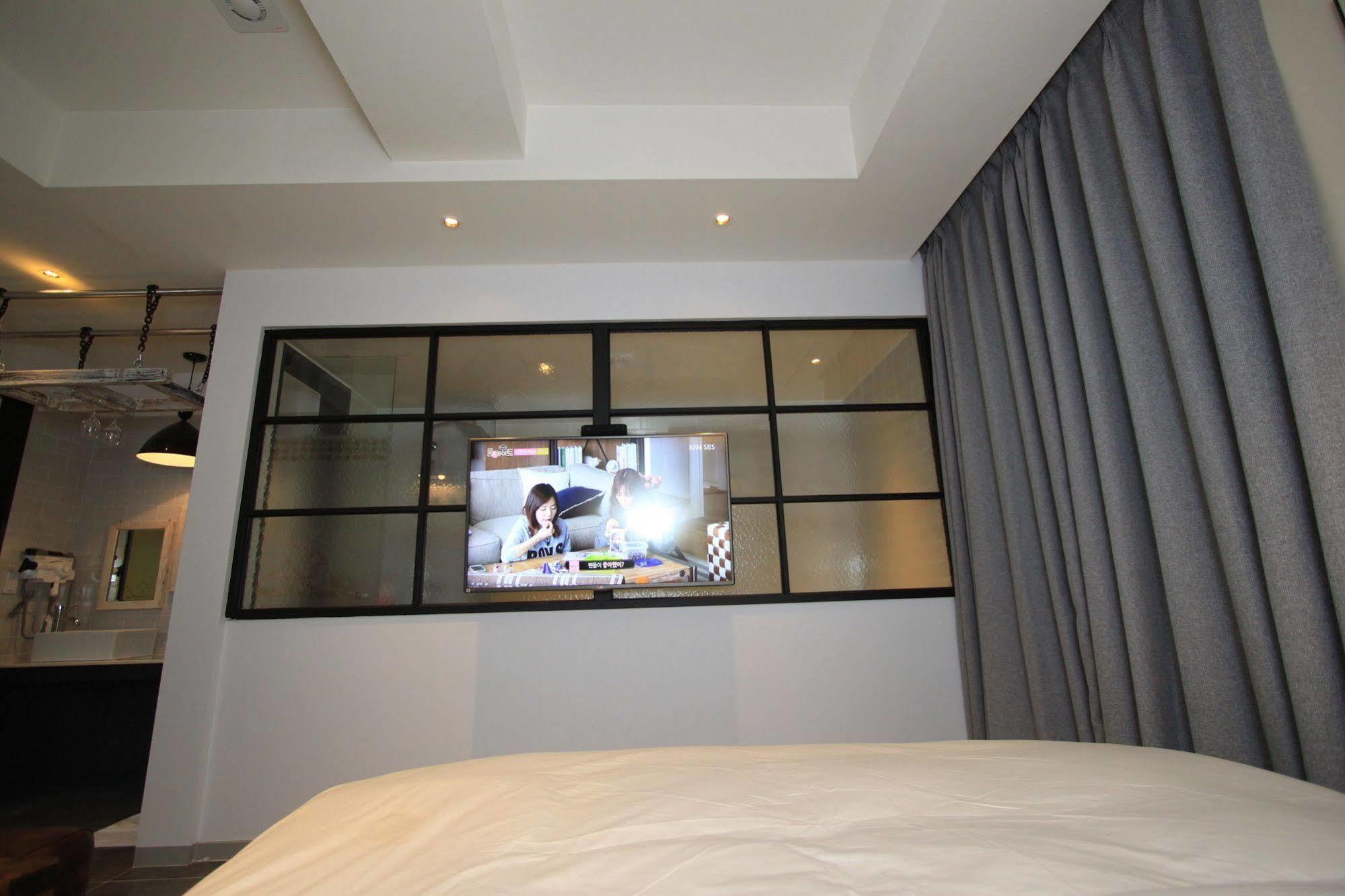 Hound Hotel Changwon Εξωτερικό φωτογραφία