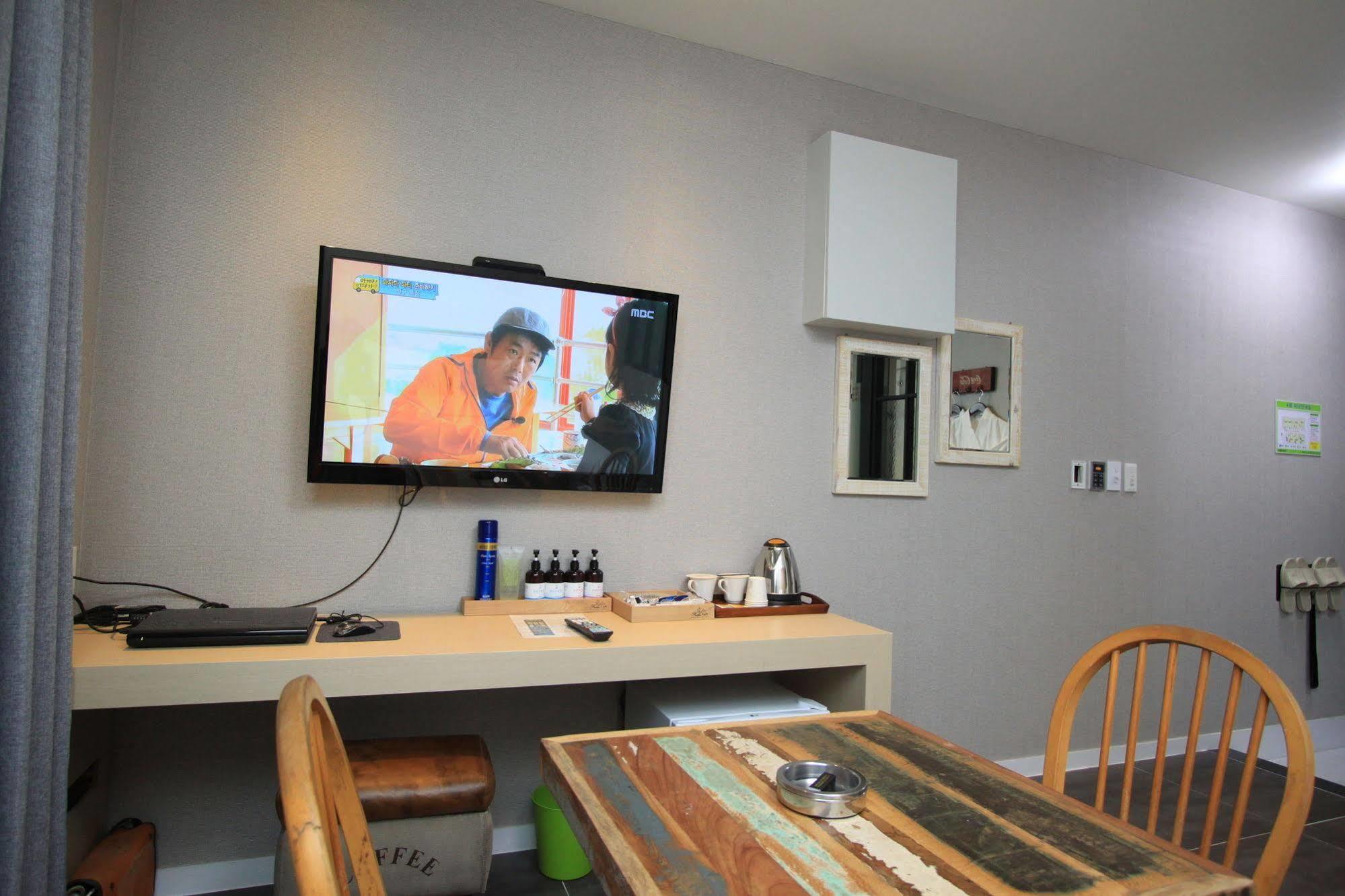 Hound Hotel Changwon Εξωτερικό φωτογραφία
