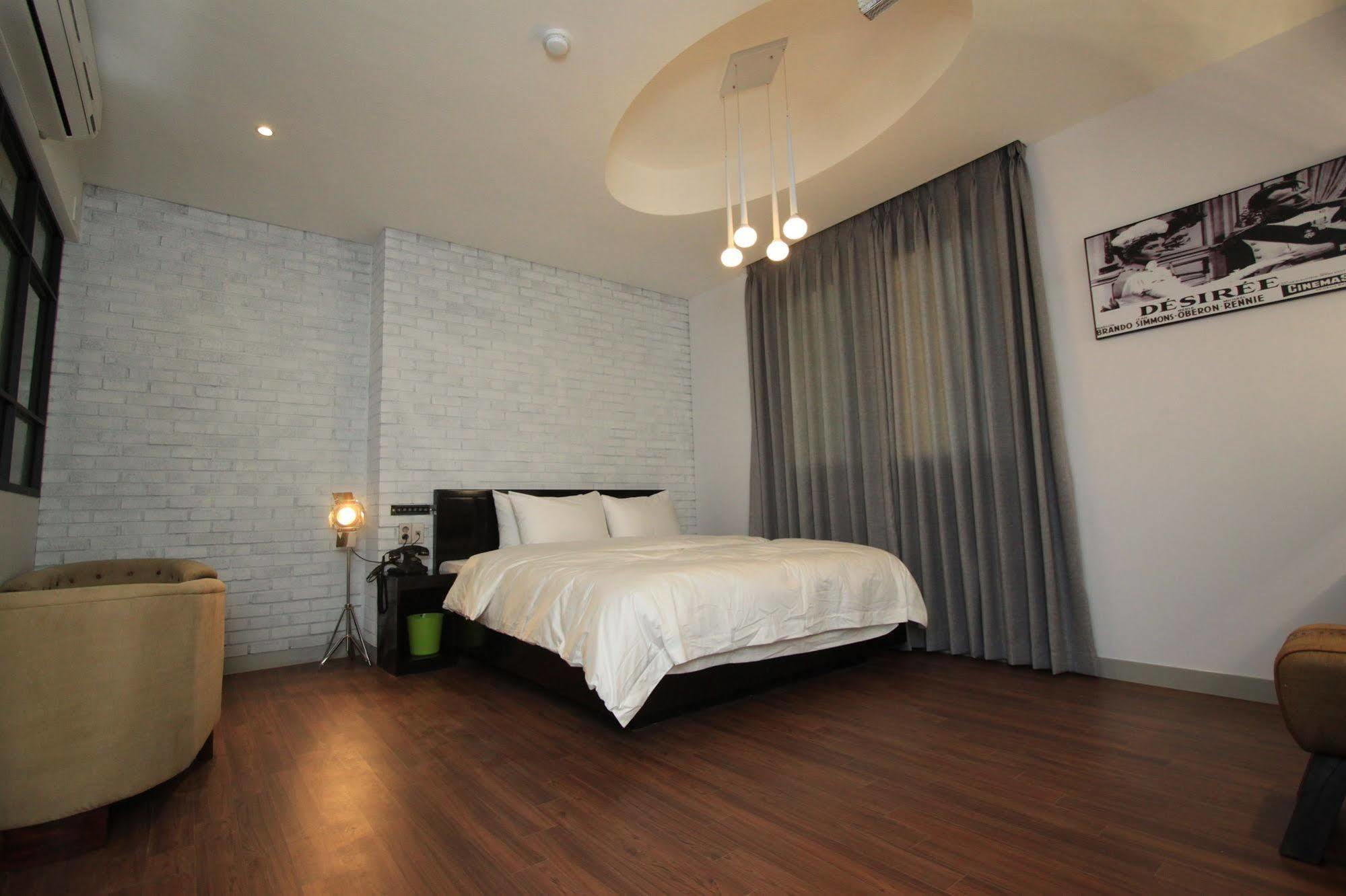 Hound Hotel Changwon Εξωτερικό φωτογραφία